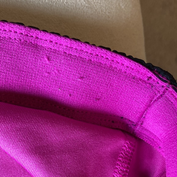 Nike Large shorts with built in shorts - Picture 6 of 7